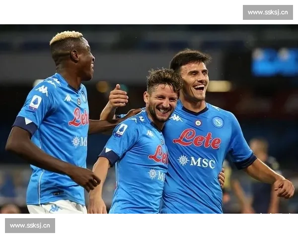 奥斯梅恩转会费飙升至 1 亿！那不勒斯铁心拒放意甲对手